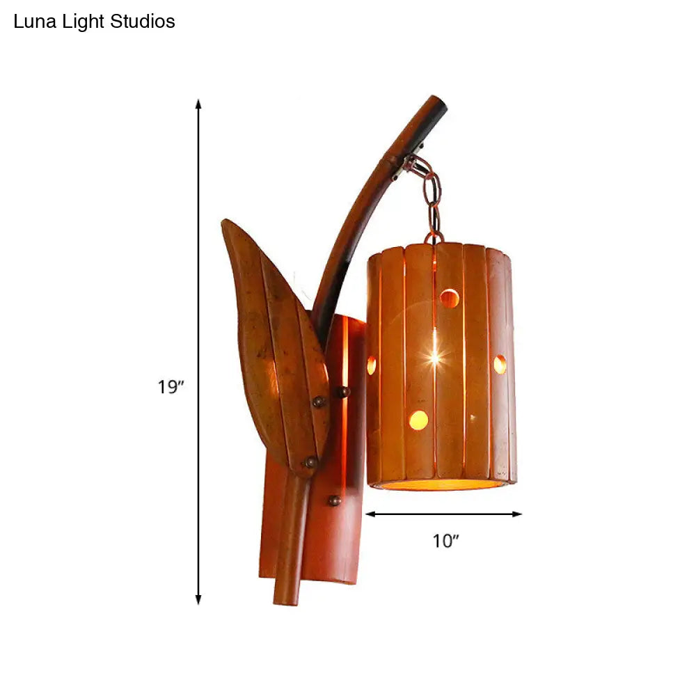 Brown Lodge Style Wall Lamp With Bamboo Shade And Leaf Decor - Perfect For Corridor