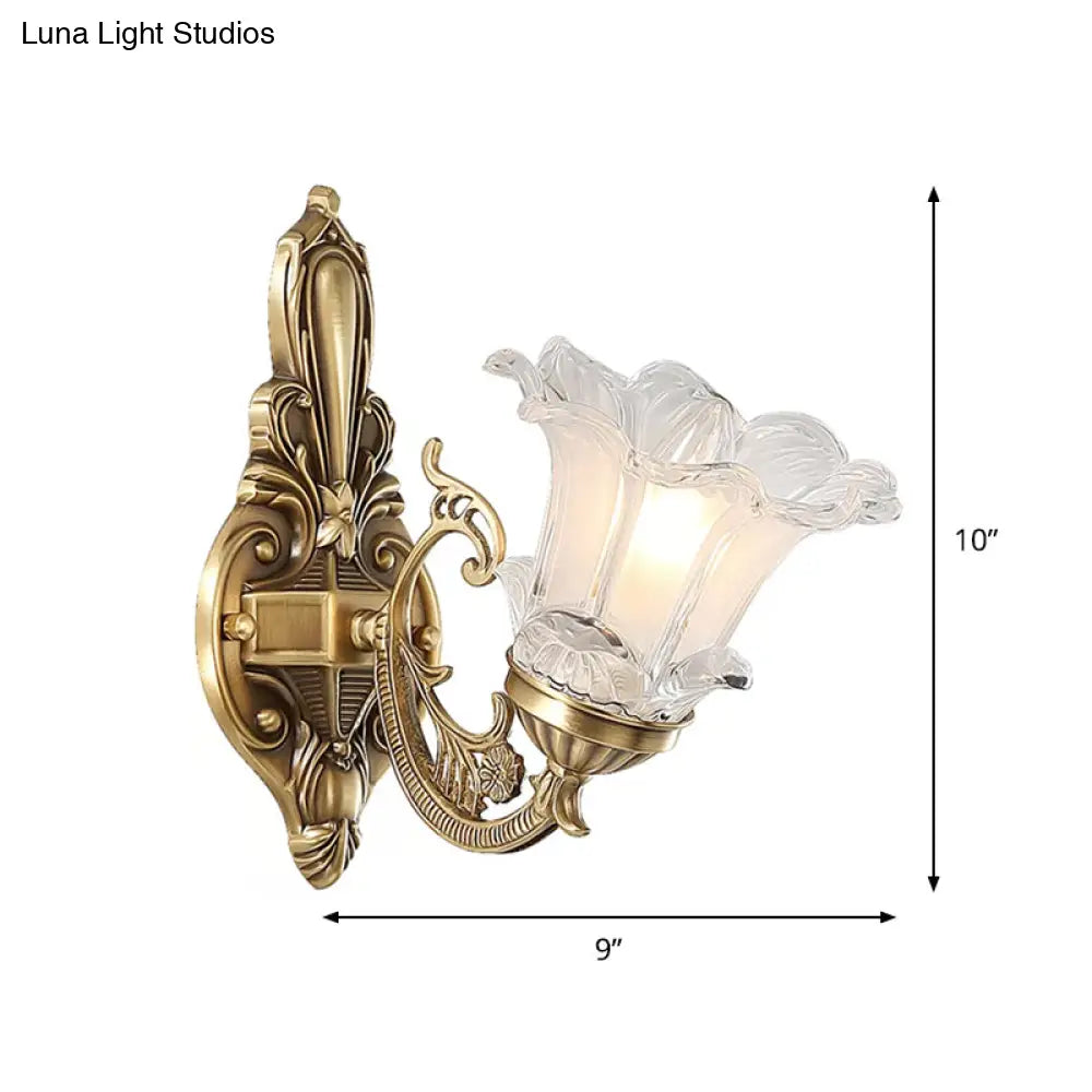 Countryside Flower Shaped Wall Lamp With Clear Ridged Glass And Brass Bulbs