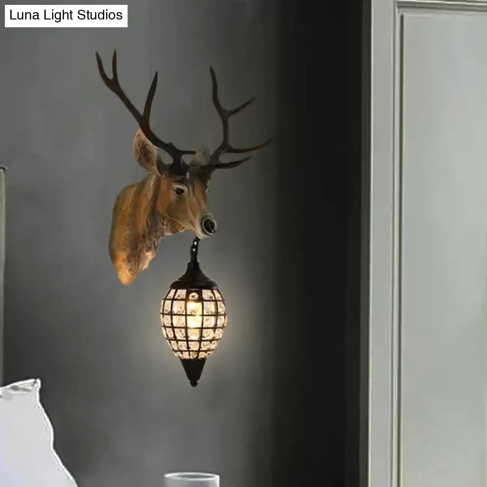 Farmhouse Single-Bulb Deer Head Wall Lamp With Crystal Shade In Brown/Gold Resin Sconce Lighting
