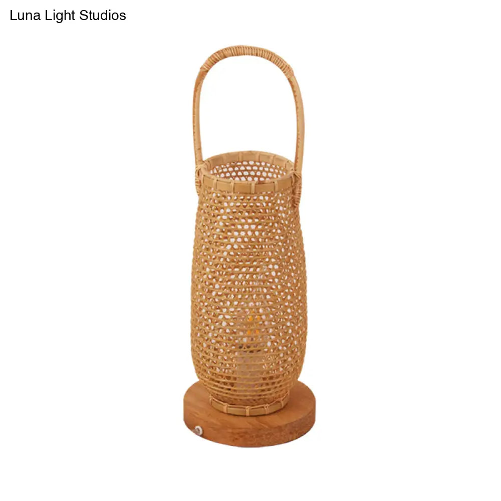Japanese Bamboo Basket Desk Lamp With Circle Wood Base - Beige 1 Head Task Lighting