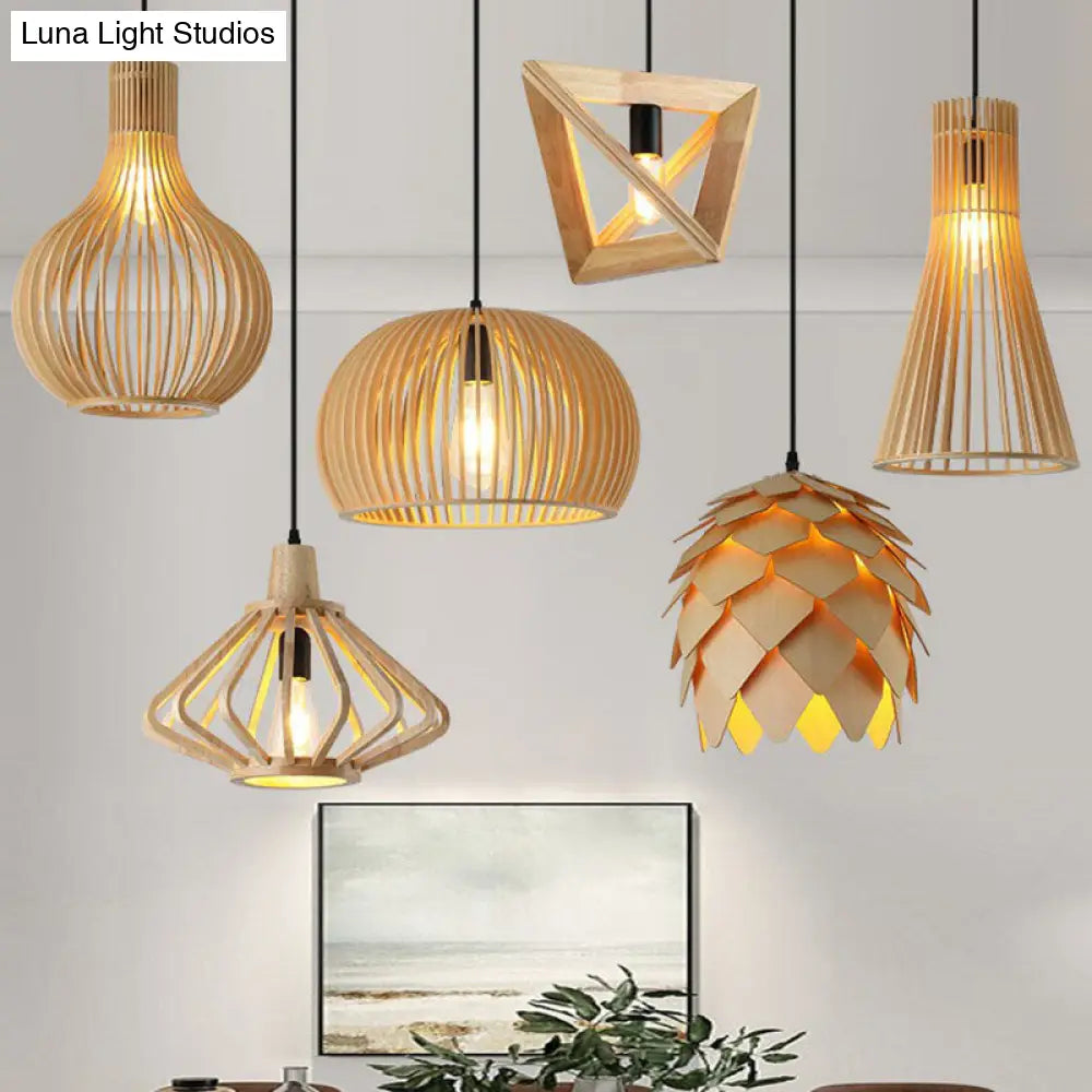Japanese Wood Single-Bulb Pendant Ceiling Light - Stylish Shade & Ideal For Restaurants