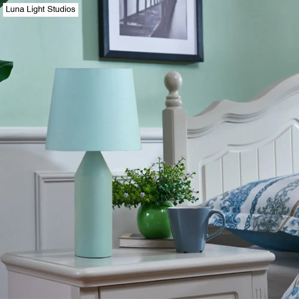 Macaron Colored Desk Light Pen - Modern Fabric Table Lamp For Restaurants