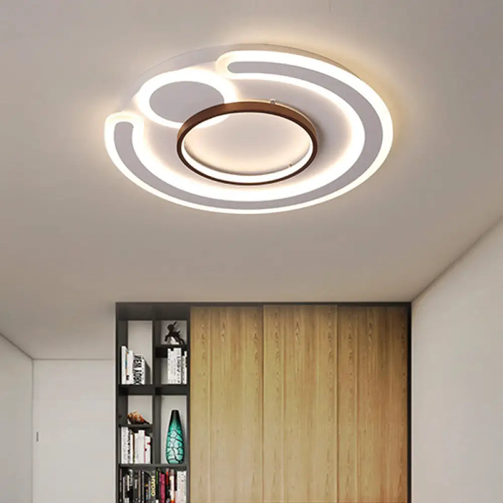 Metal Round Flush Mount Nordic White Ceiling Lamp - 16.5’/20.5’/24.5’ Wide In Warm/White /