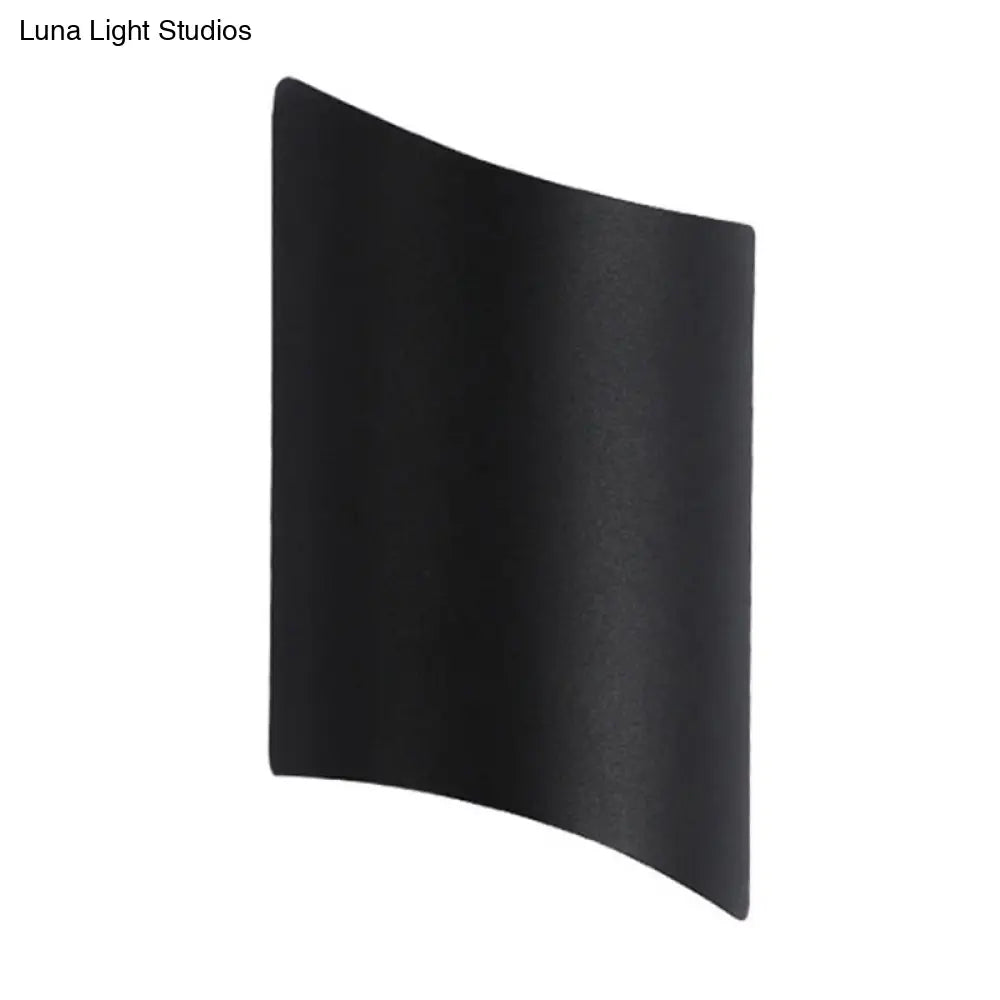 Minimalist 2-Light Black Aluminum Curve Wall Sconce
Note: It Is Important To Strike A Balance