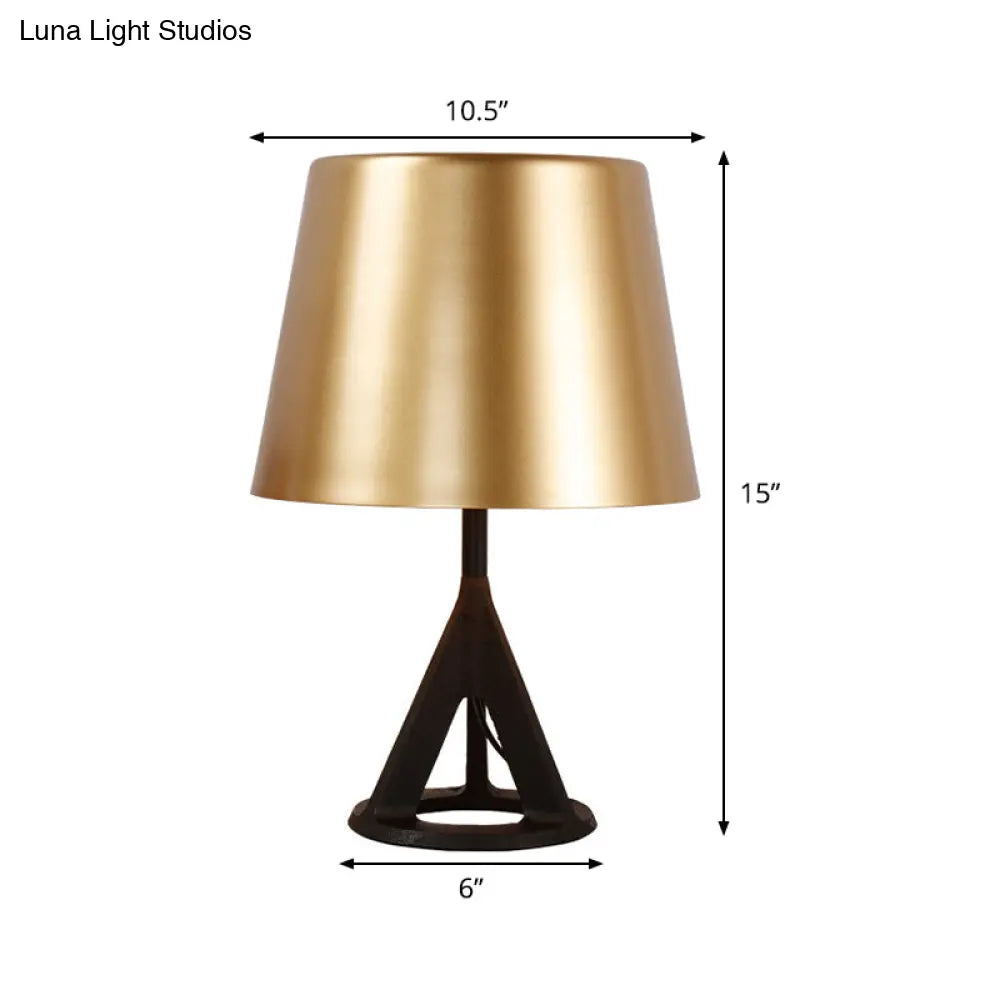 Minimalist Gold Metal Cone Table Lamp - Perfect For Living Room Nightstands
