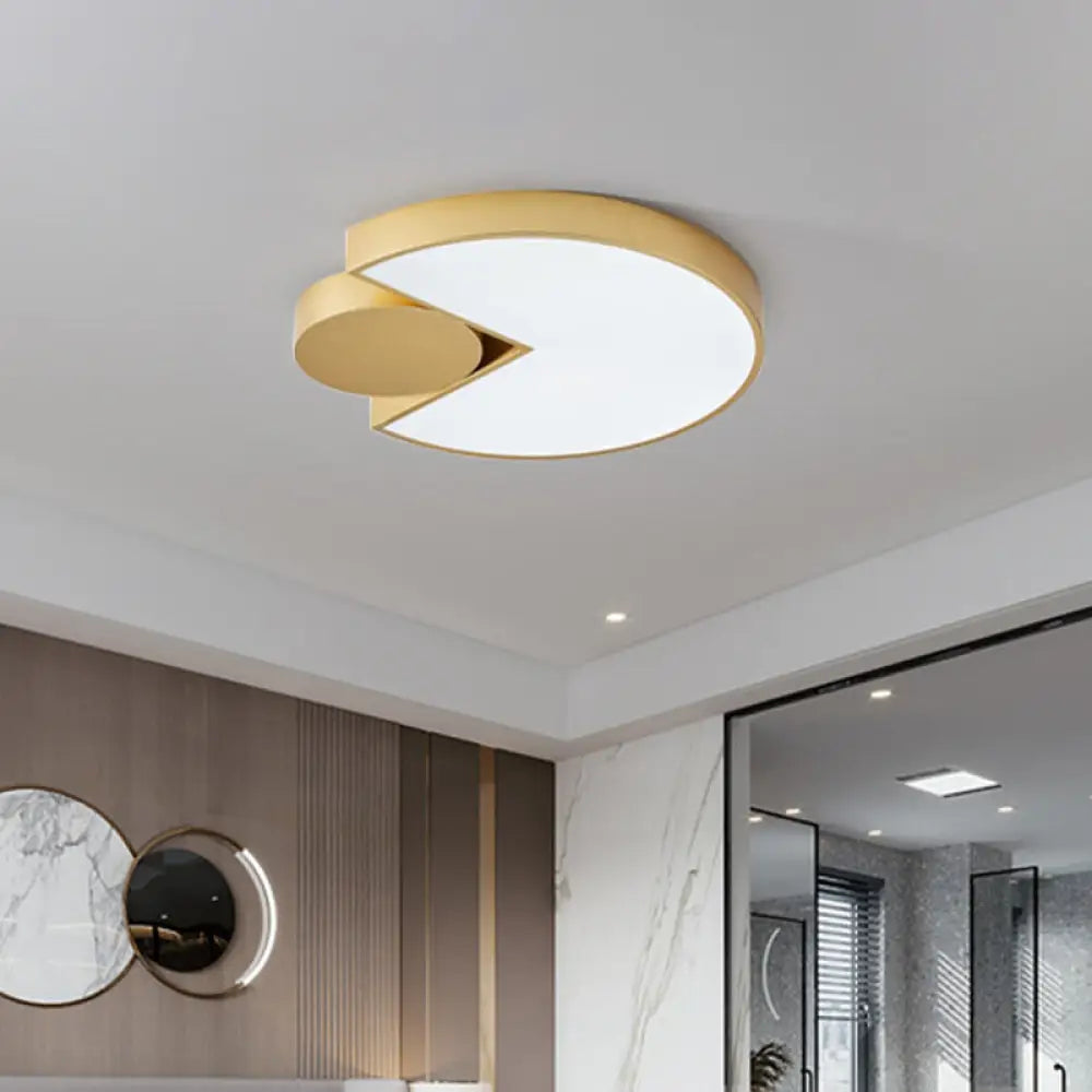 Modern Geometric Led Ceiling Light In Gold With 3 Color Options – Minimalistic Flush-Mounted