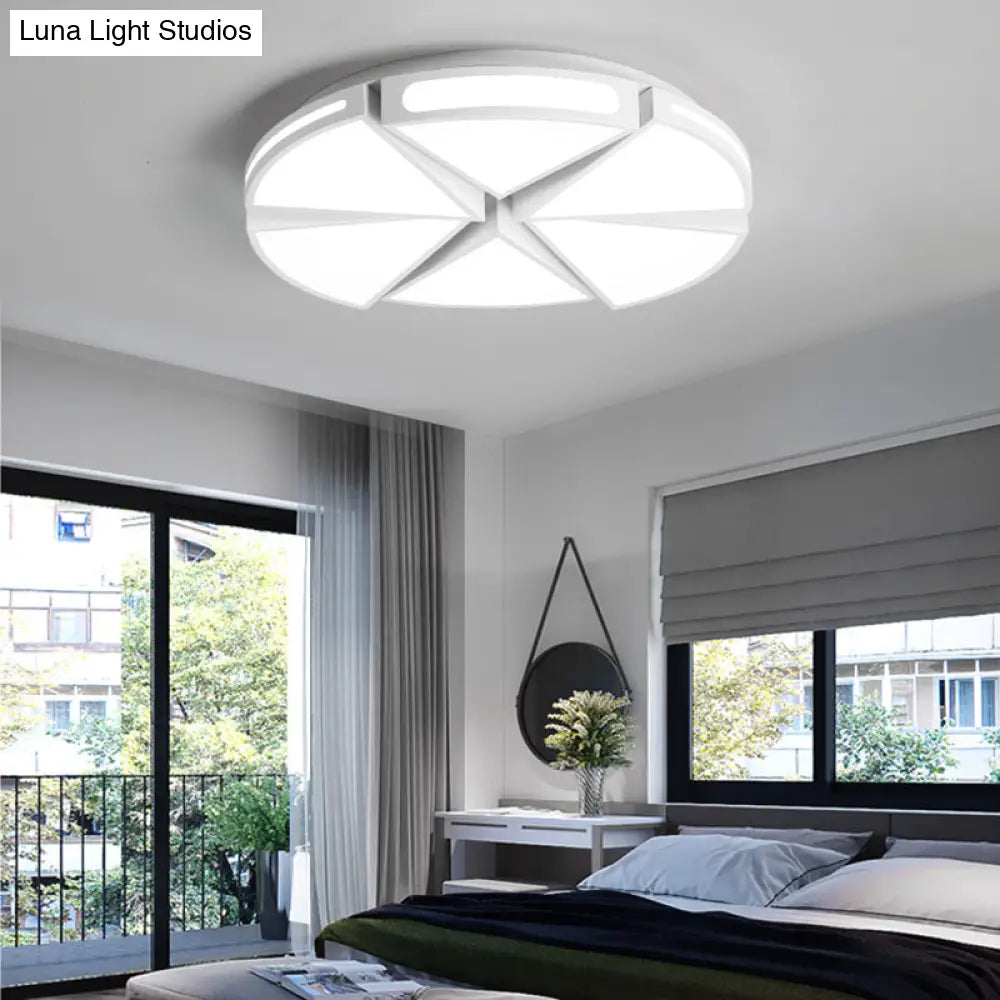 Modern White Round Ceiling Light For Kitchen Metal Flush Mount - 16’/19.5’ Lights With Black Accents