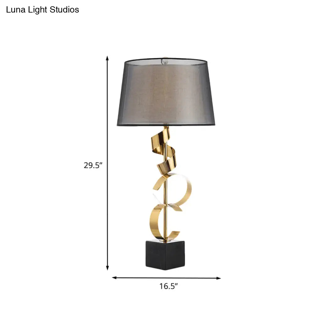 Modernist Barrel Table Light: 1-Head Bedroom Nightstand Lamp In Black And Gold With Silk Ribbon Deco