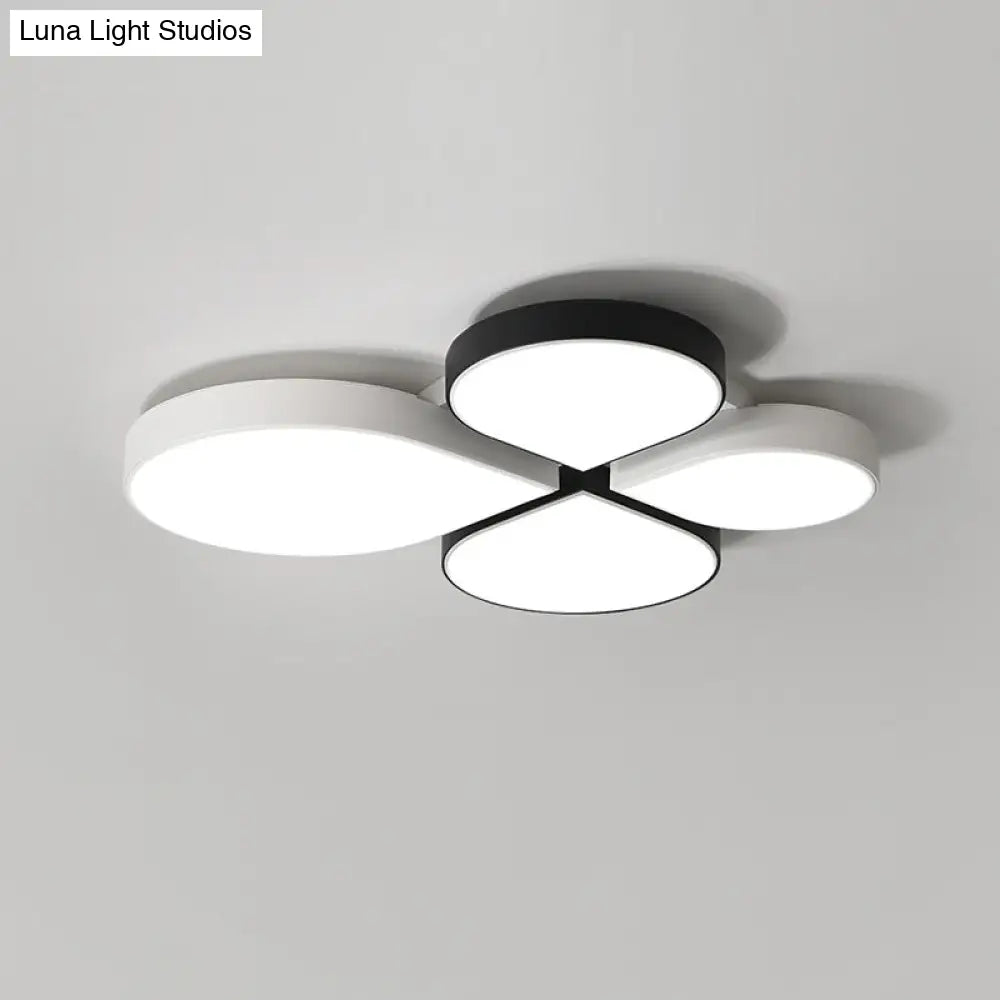 Nordic Style Led Ceiling Lamp - Clover Shaped Flush Mount Light Fixture Black-White / White Water