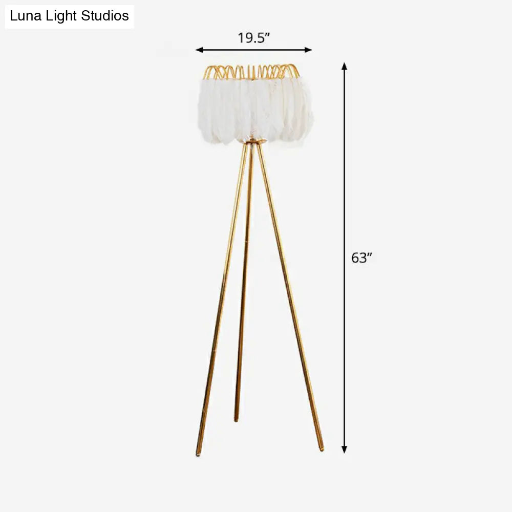 Postmodern Feather Fringe Floor Lamp With Tripod Stand - Ideal Lighting For Living Room