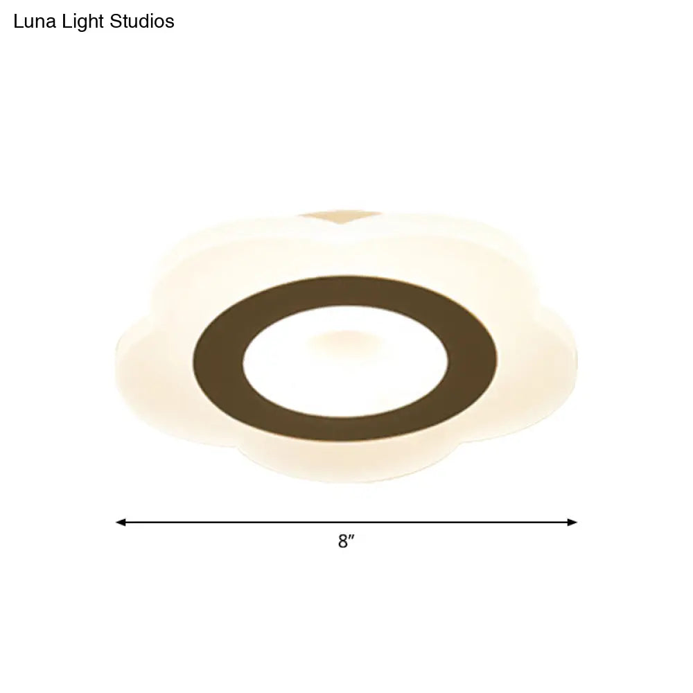 Sleek Led Ceiling Light With Acrylic Shade For Narrow Spaces