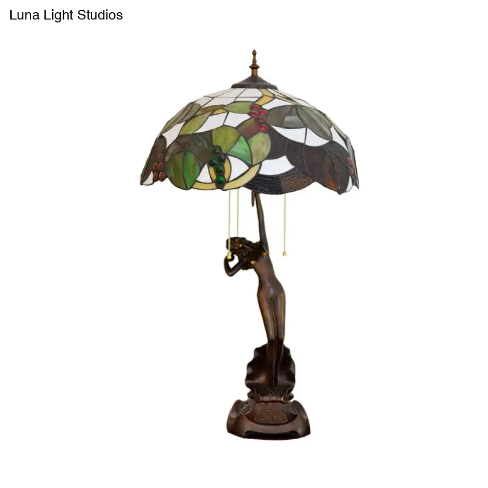 Tiffany Stained Art Glass Coffee Table Lamp With Grapes Design And Pull Chain