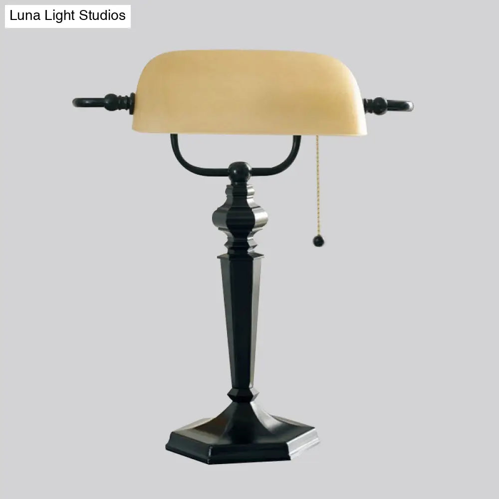 Traditional Black/Brass Finish Metal Desk Lamp With Pull Chain 1 Light Tan Glass Shade