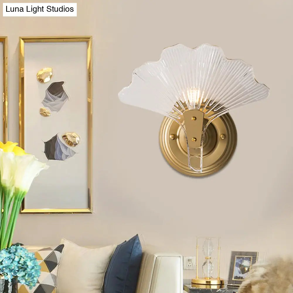 Traditional Gold Ginkgo Sconce Light - Elegant Metal Wall Lighting Fixture For Dining Room (1/3