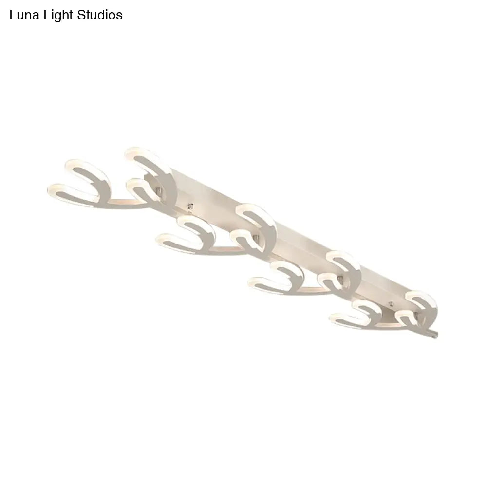 White Acrylic Led Coral Flush Mount Lamp - Minimalist 4/5 - Head Ceiling Lighting For Living Room