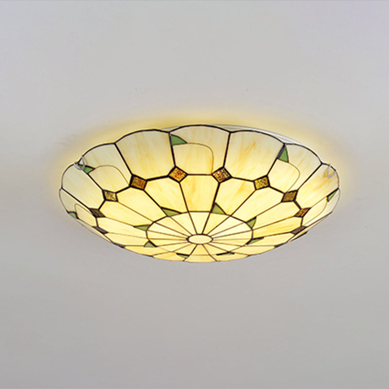 Vintage Tiffany Stained Glass Ceiling Light With Leaf Pattern - Flush Mount Led Lamp For Living Room