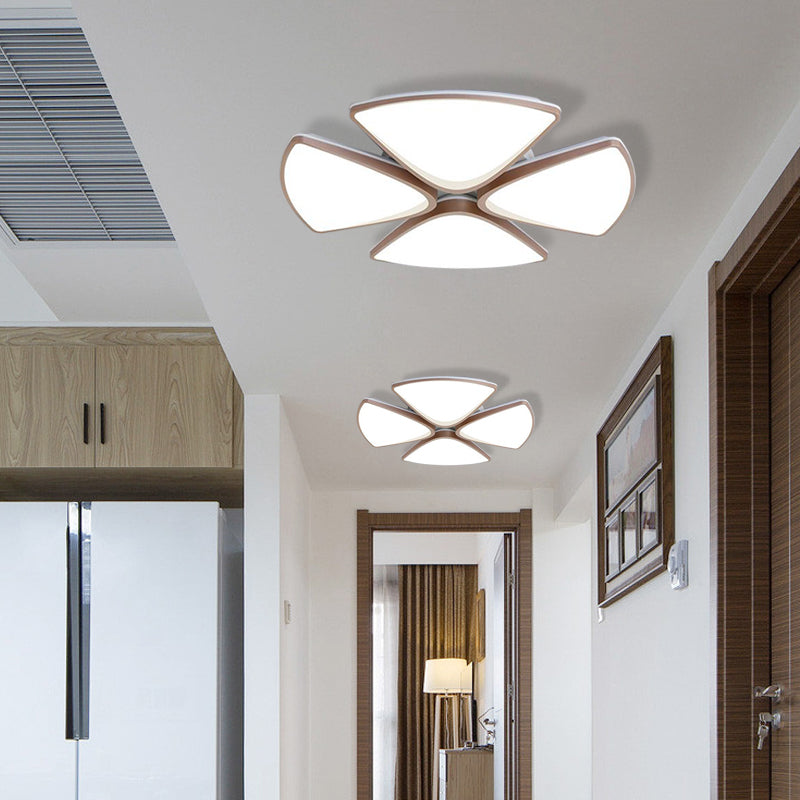 Modern Acrylic Bedroom Ceiling Light Fixture 3/4/5 Heads In White With 3 Color Options