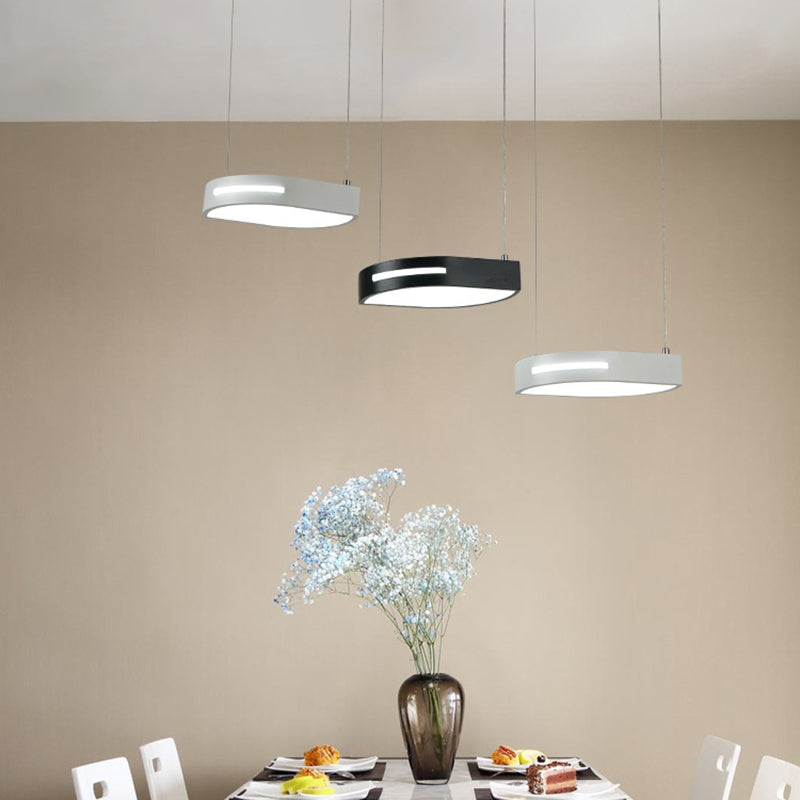 Modernist Leaf Pendant Light - Metal 3 Heads Black And White Black-White