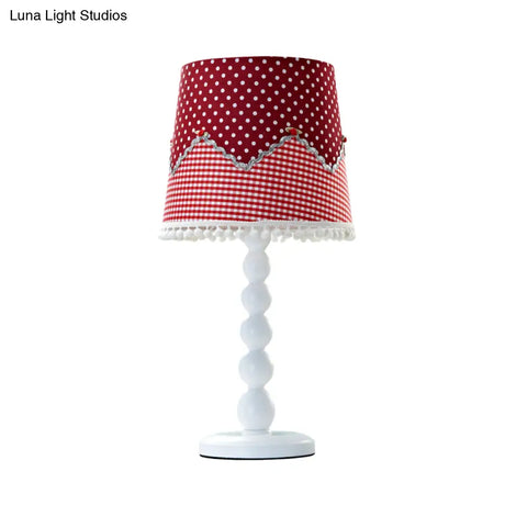 Alshat - Wooden Barrel Desk Lamp With Red Fabric Shade For Bedroom