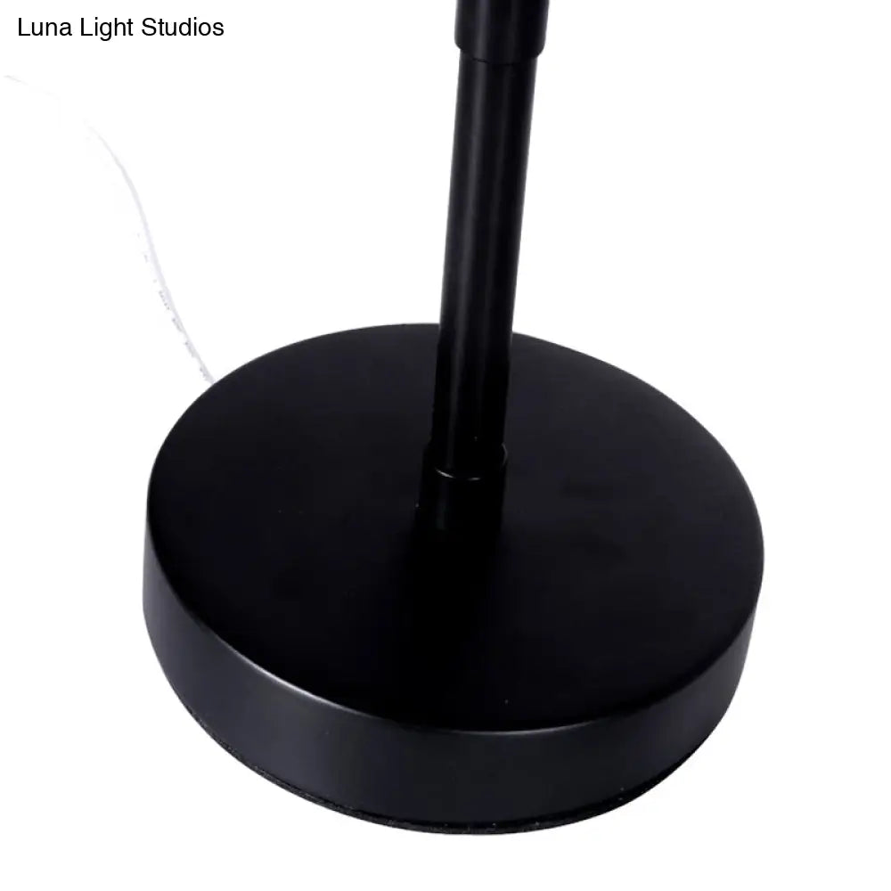Aluminum Usb Table Lamp - Sunset Glow Led Spotlight In Black For Contemporary Bedroom Lighting