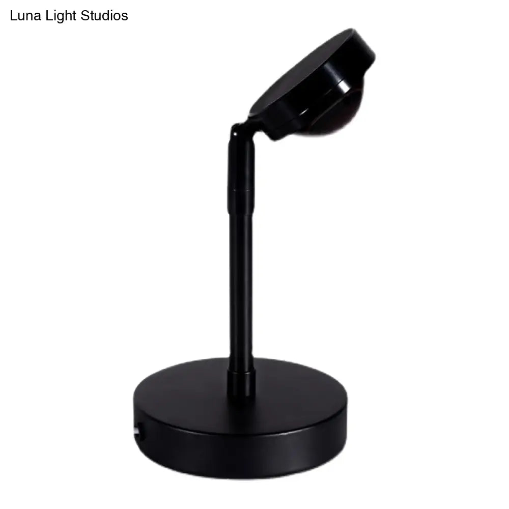 Aluminum Usb Table Lamp - Sunset Glow Led Spotlight In Black For Contemporary Bedroom Lighting