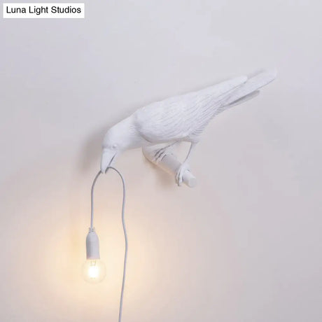 Bird Shape Wall Mount Light - Country Style Resin Sconce Lamp (White/Black Finish) With 1 Bulb
