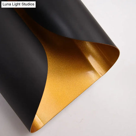 Black Metal Colonial Style 2-Light Rolling Surface Wall Sconce
