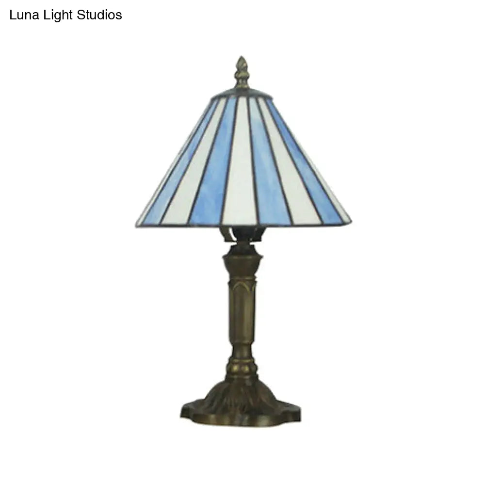 Blue Tiffany Style Glass Desk Lamp - Simple And Elegant Bedroom Lighting Solution