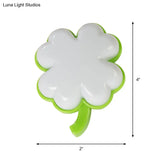 Childrens Clover Night Light With Plug-In Led Wall Lighting In Green/White