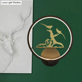Chinese Style Led Wall Lamp With Bird Pattern And Metallic Finish For Bedroom