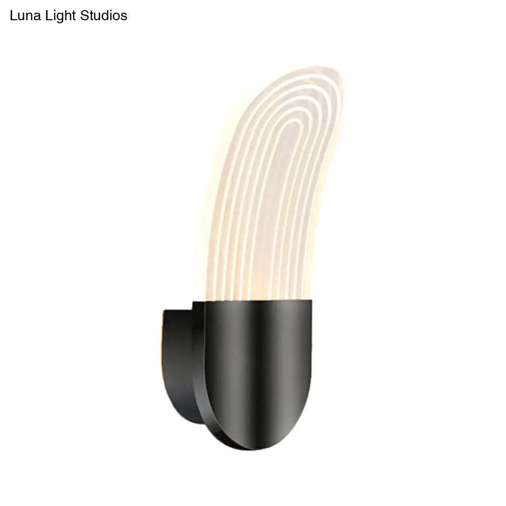 Contemporary Acrylic Led Bedside Wall Lamp: Curved Oval Sconce Light In Black/Gold