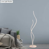 Contemporary Acrylic Led Stand Up Lamp - Black/White