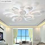 Contemporary Clear And White V - Shaped Flush Mount Led Light Fixture - Acrylic Ceiling With 4/6/9