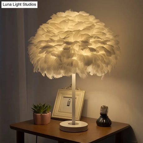 Contemporary Feather Flower Table Lamp - Single-Bulb Night Light For Bedroom