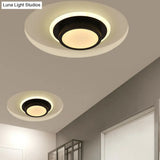 Contemporary Mini Round/Square Flush Mount Ceiling Light In Black/White With Metal Finish - Led