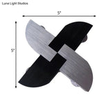 Contemporary Rgb Led Aluminum Wall Sconce Lamp - Windmill Design In Black/Silver