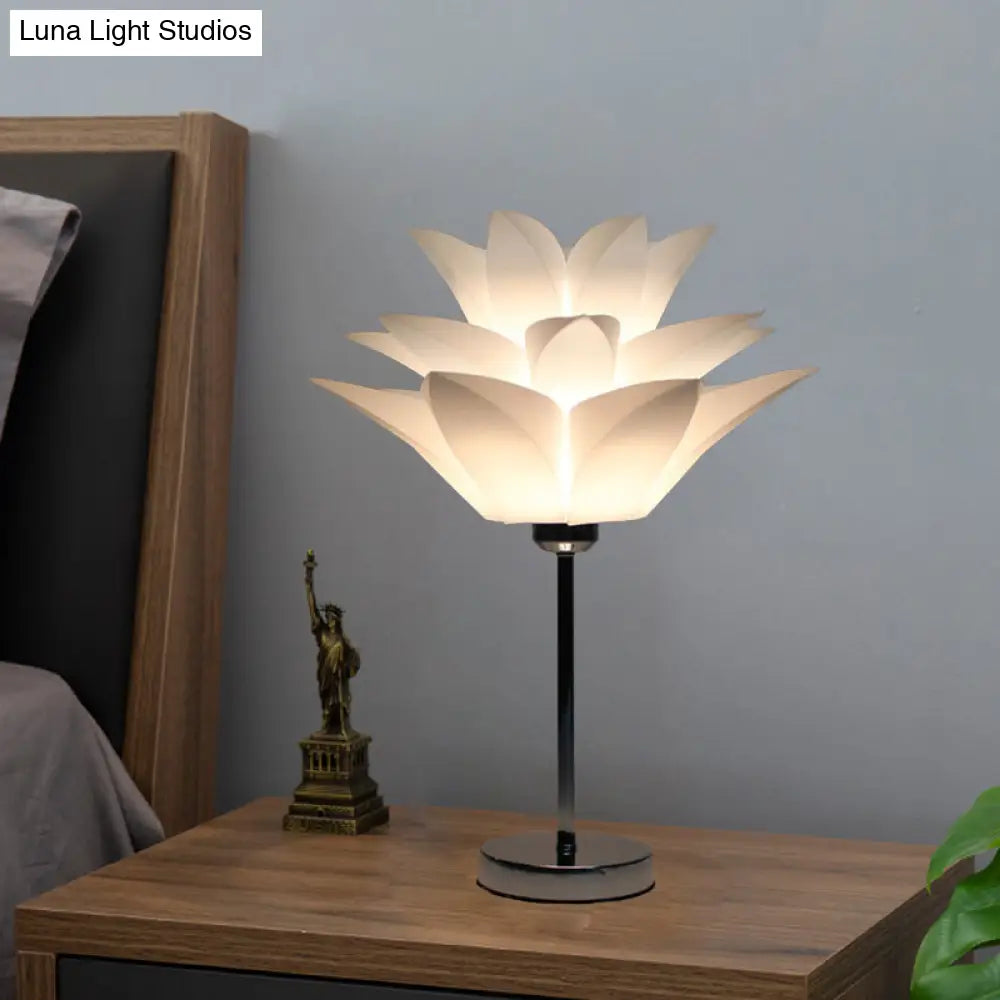 Contemporary White Bedroom Nightstand Light - Flower Acrylic Shade Table Lamp
