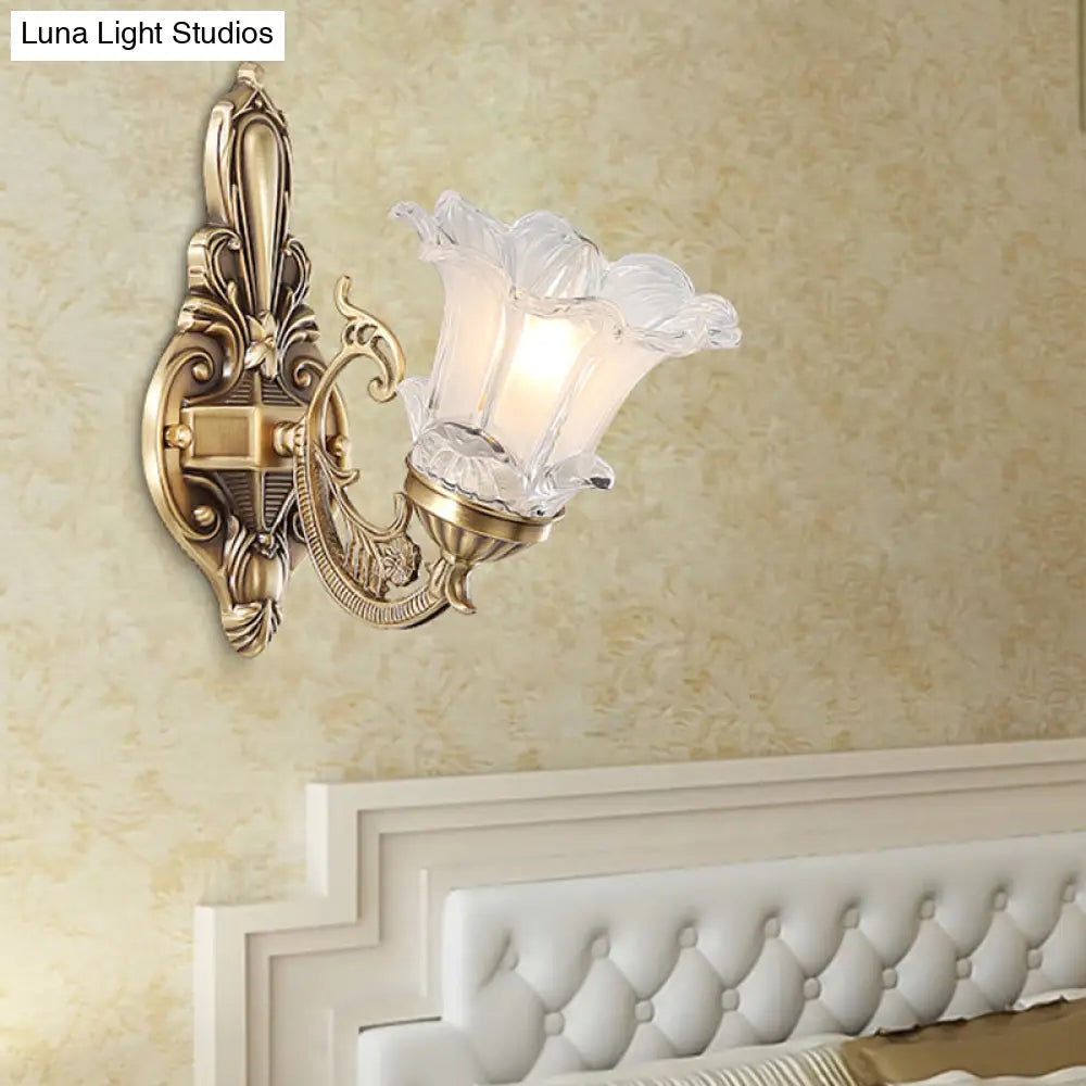 Countryside Flower Shaped Wall Lamp With Clear Ridged Glass And Brass Bulbs