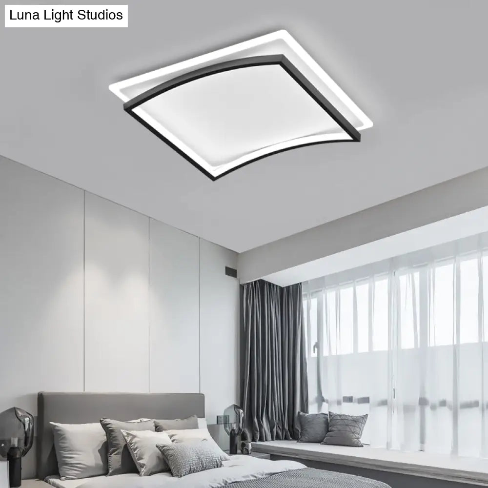 Curved Flush Mount Metal Ceiling Light In Black And White - Simple & Stylish Living Room Fixture