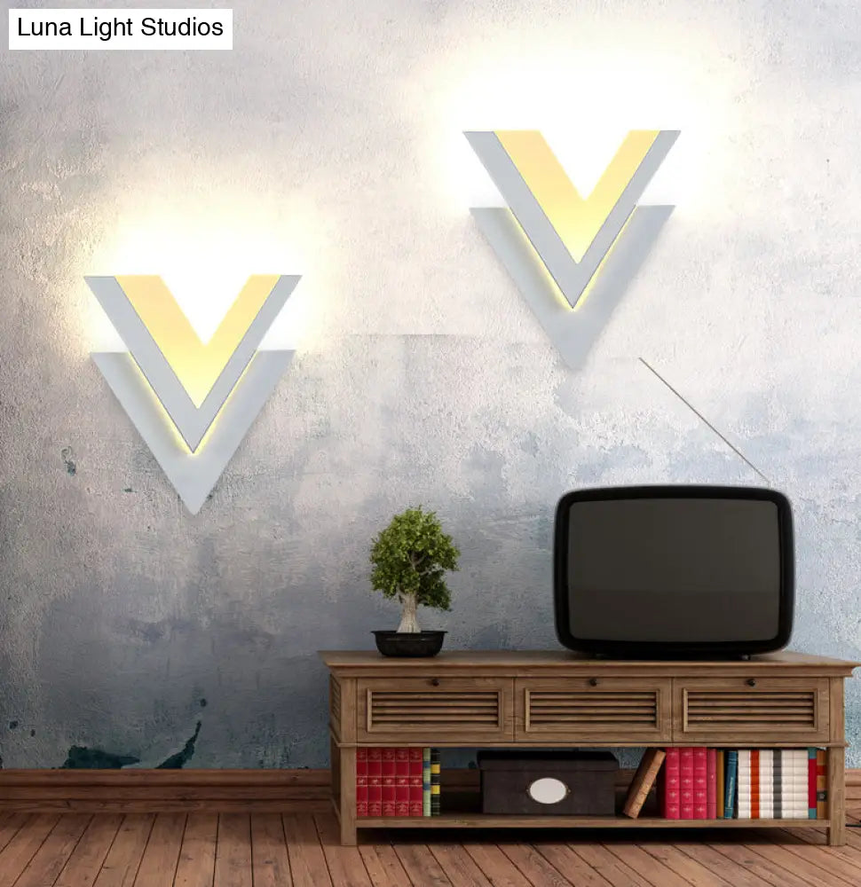 Customizable V-Shaped Led Sconce Light For Living Room And Bedroom
