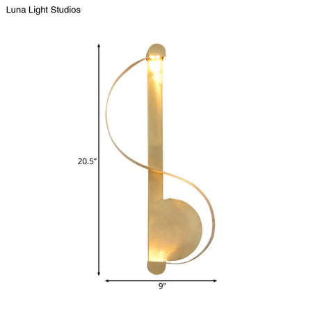 Gold Colonial Wall Mounted Lamp With Curved Metal Design For Bedroom