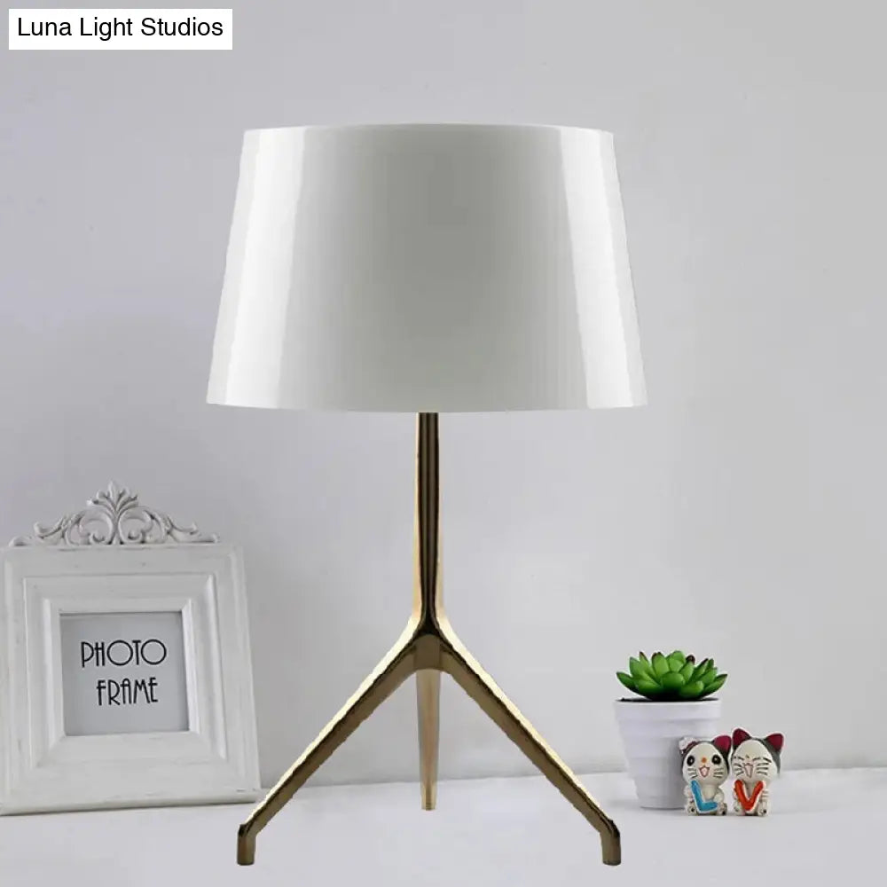 Gold Metal Tripod Nightstand Lamp With Barrel Shade For Bedroom Simple & Elegant Design