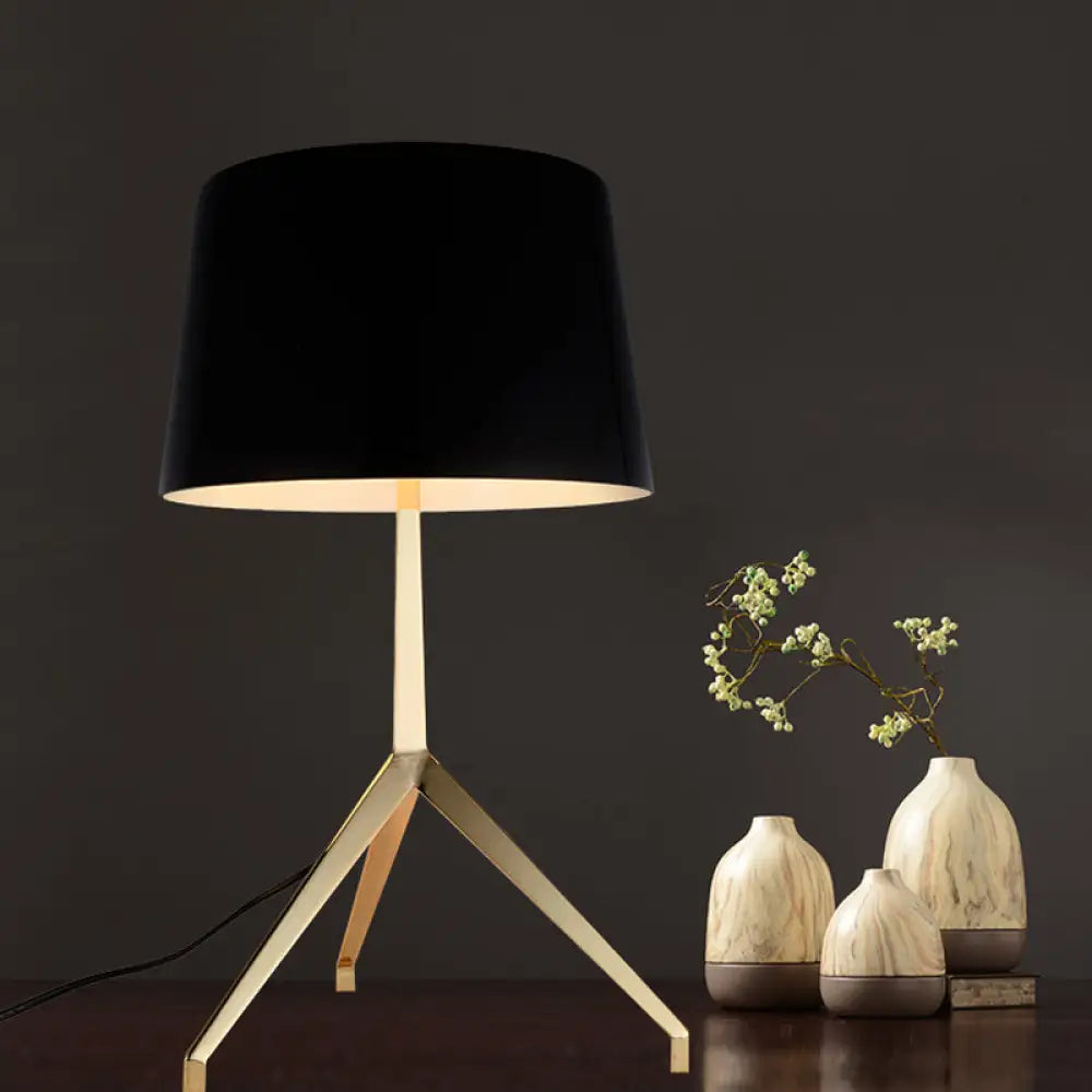 Gold Metal Tripod Nightstand Lamp With Barrel Shade For Bedroom Simple & Elegant Design Black