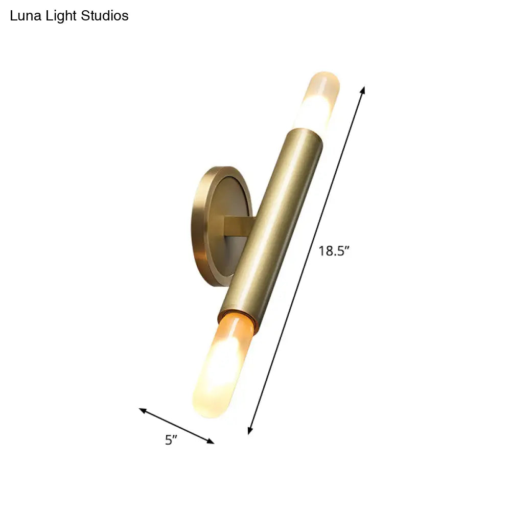 Gold Metal Wall Sconce With Dual-Head And Straight Arm For Luxurious Bedroom Lighting