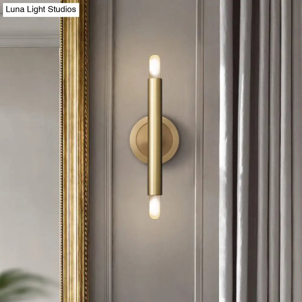 Gold Metal Wall Sconce With Dual-Head And Straight Arm For Luxurious Bedroom Lighting