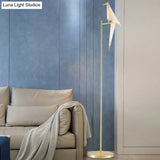 Gold Origami Bird Floor Lamp - Elegant Acrylic Living Room Lighting