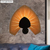 Handmade Wood Veneer Wall Sconce With Modern Stylish Design And 1 Light - Perfect For Restaurants