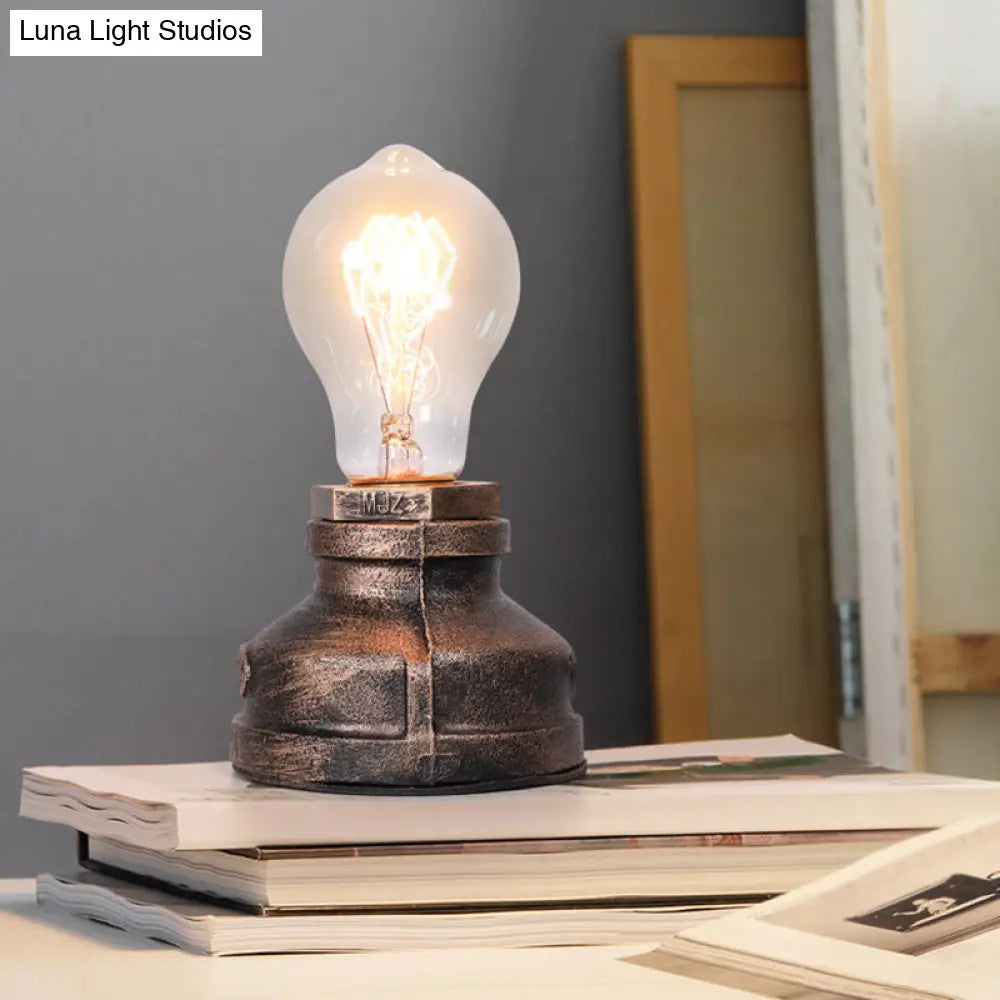 Industrial Water Pipe Single-Bulb Table Lamp - Iron Nightstand Lighting For Bedroom
