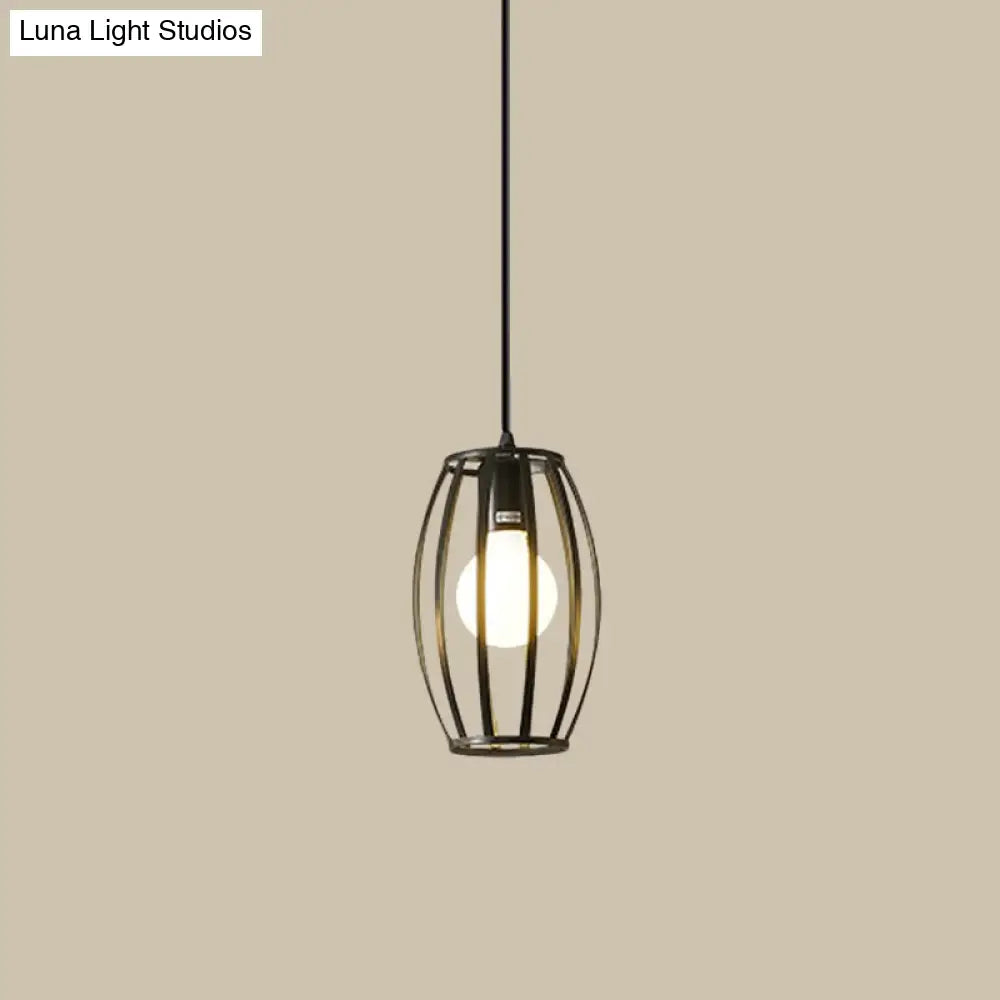 Iron Hanging Pendant Light With Black Industrial Design - Perfect For Dining Rooms Or Suspended