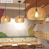 Japanese Wood Single-Bulb Pendant Ceiling Light - Stylish Shade & Ideal For Restaurants
